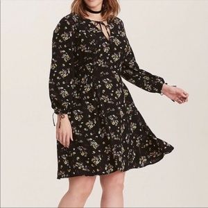 Torrid floral smocked tie dress black yellow 1X